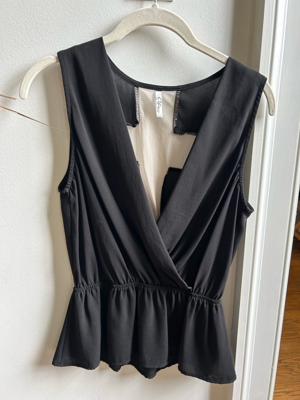 Gianni Bini Black Sleeveless Surplice Peplum Top